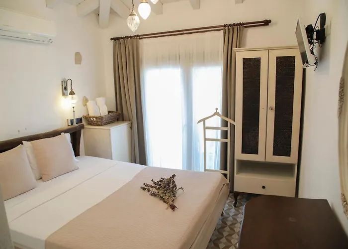 Filizce Alacati * Esmirna