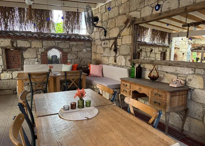 Filizce Alacati * イズミル